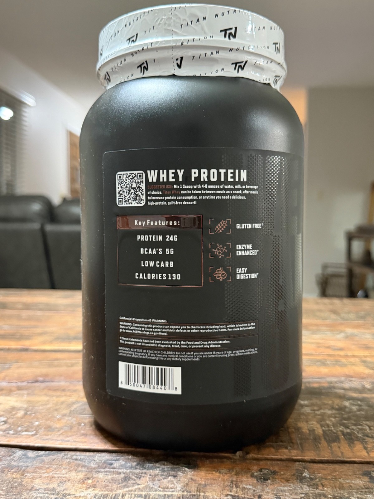 Titan Nutrition whey protein powder 2 lb Devils Food Cake Expiration 04/2027