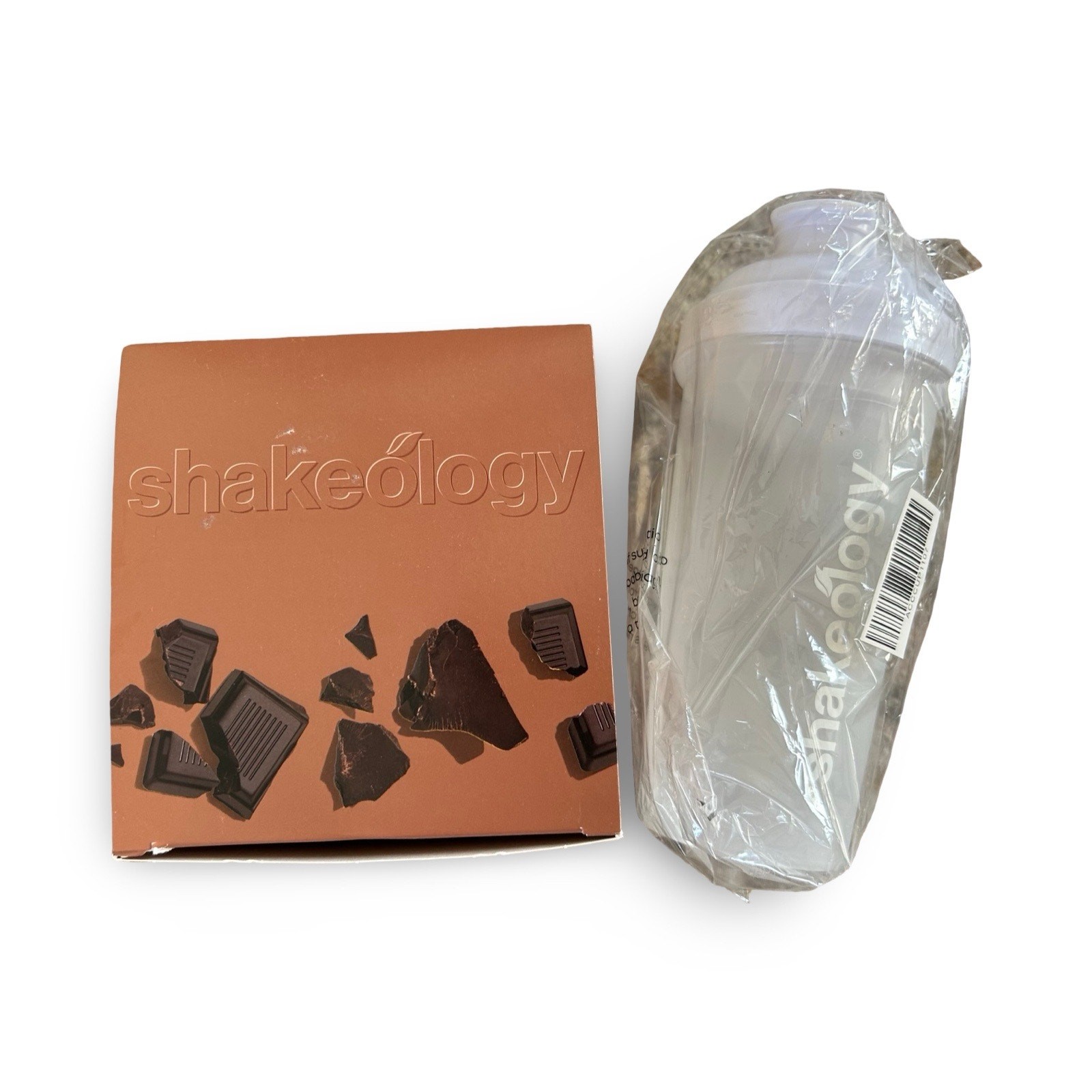 Shakeology Chocolate Superfood 14 Single Serve Packets Shaker Exp 01/2027
