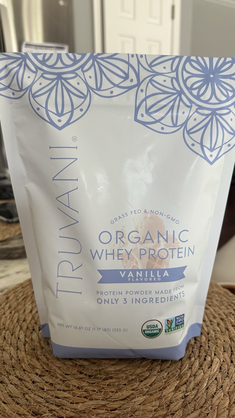 Truvani Organic Whey Protein Powder Vanilla, Non-GMO,Gluten-Free,18.87oz,Exp2028