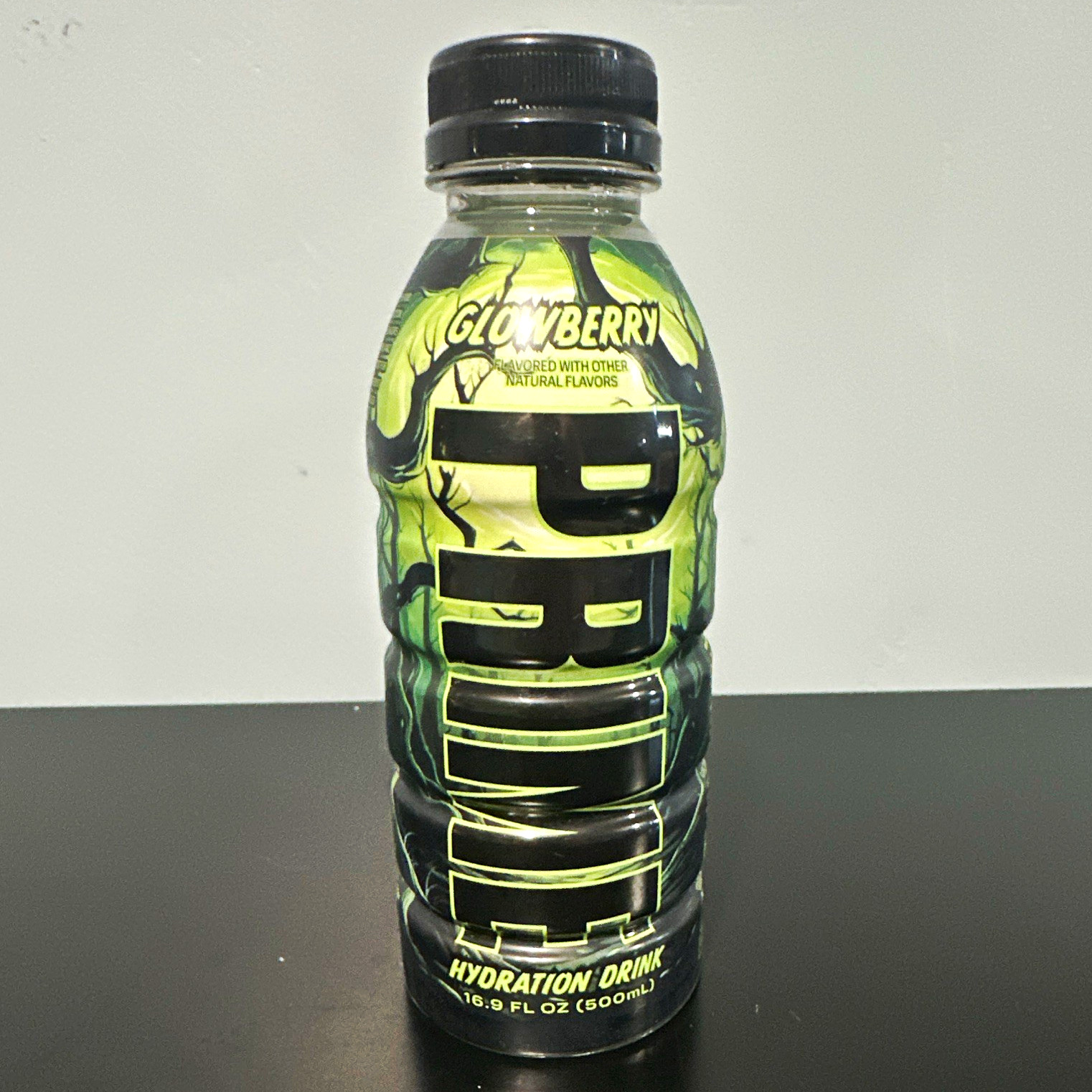 PRIME Hydration Electrolyte Drink Glowberry V2 Glow in the dark (expired)