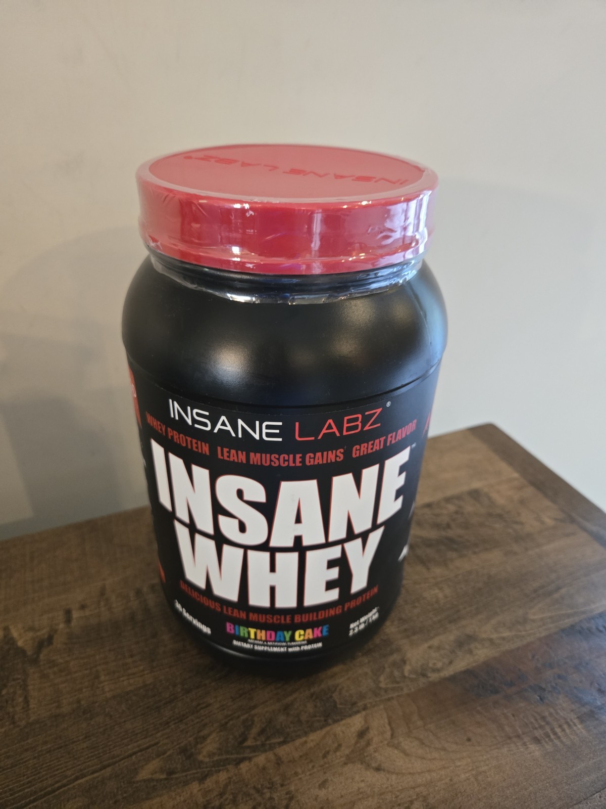 Insane Labz Insane Whey Protein 30 Servings – Birthday Cake 2.3lbs EXP. 05/2025