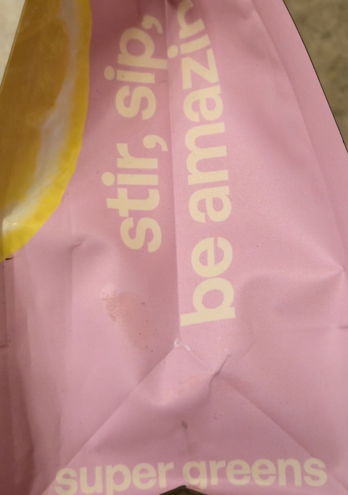BE Amazing SUPER GREENS Powder 11 oz ( 25 Serv ) Natural Pink Lemonade 10/26