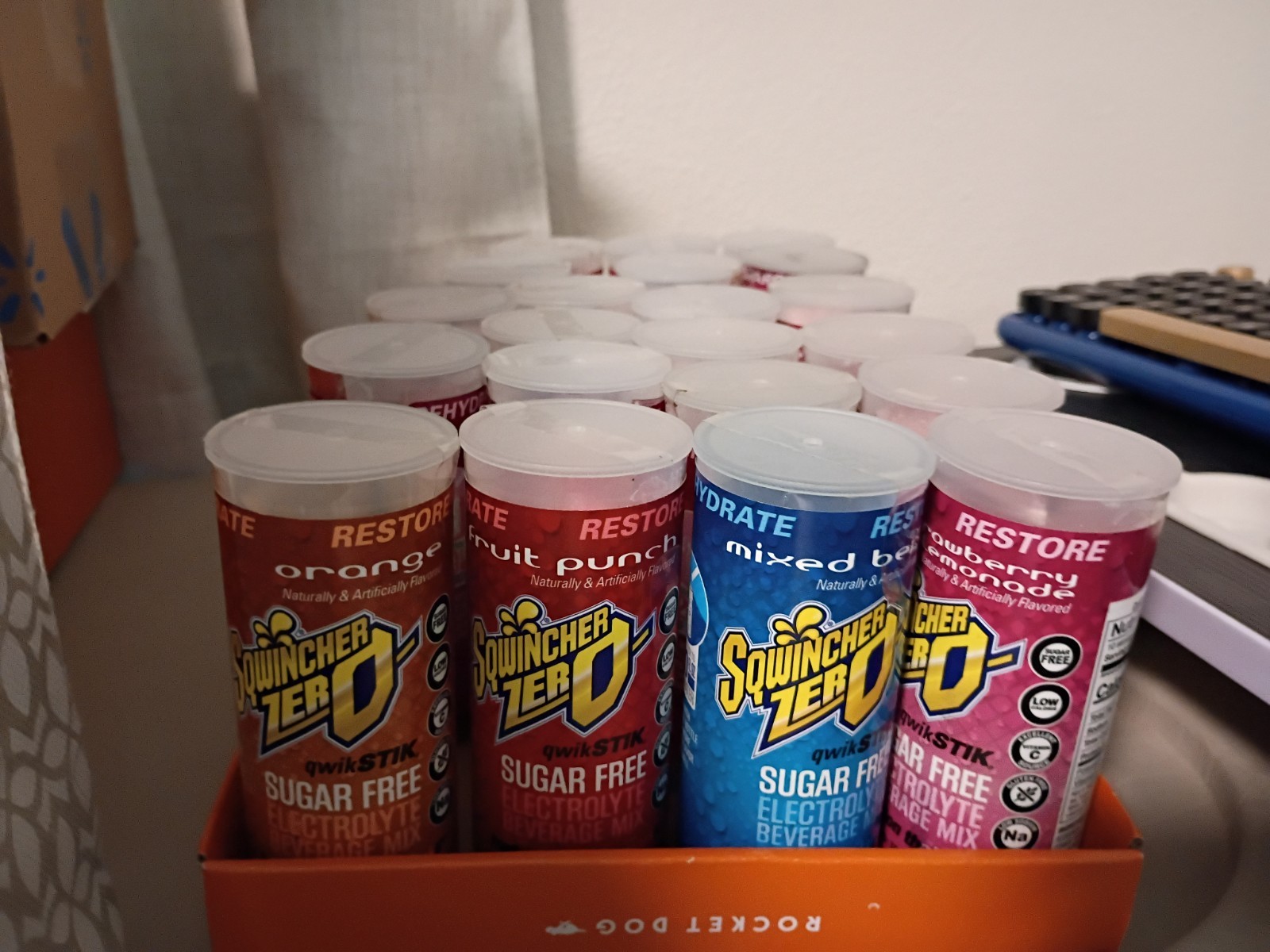 250 packs Squincher Zero Electrolyte Powder Packets Lot of 25 tube Variety Pack