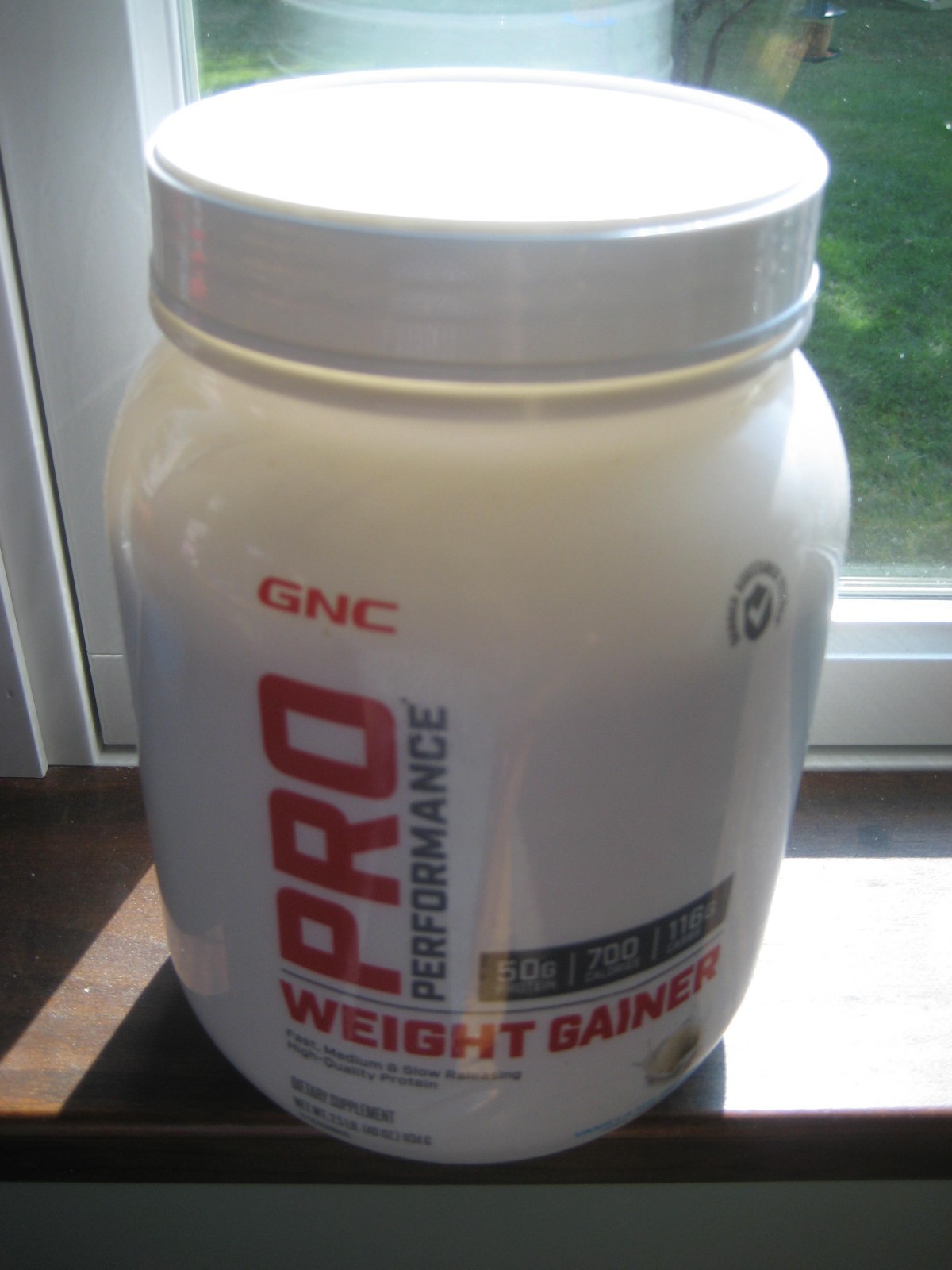 GNC Pro Performance Weight Gainer 50g Protein 700 Calories FREE S/H 10/26