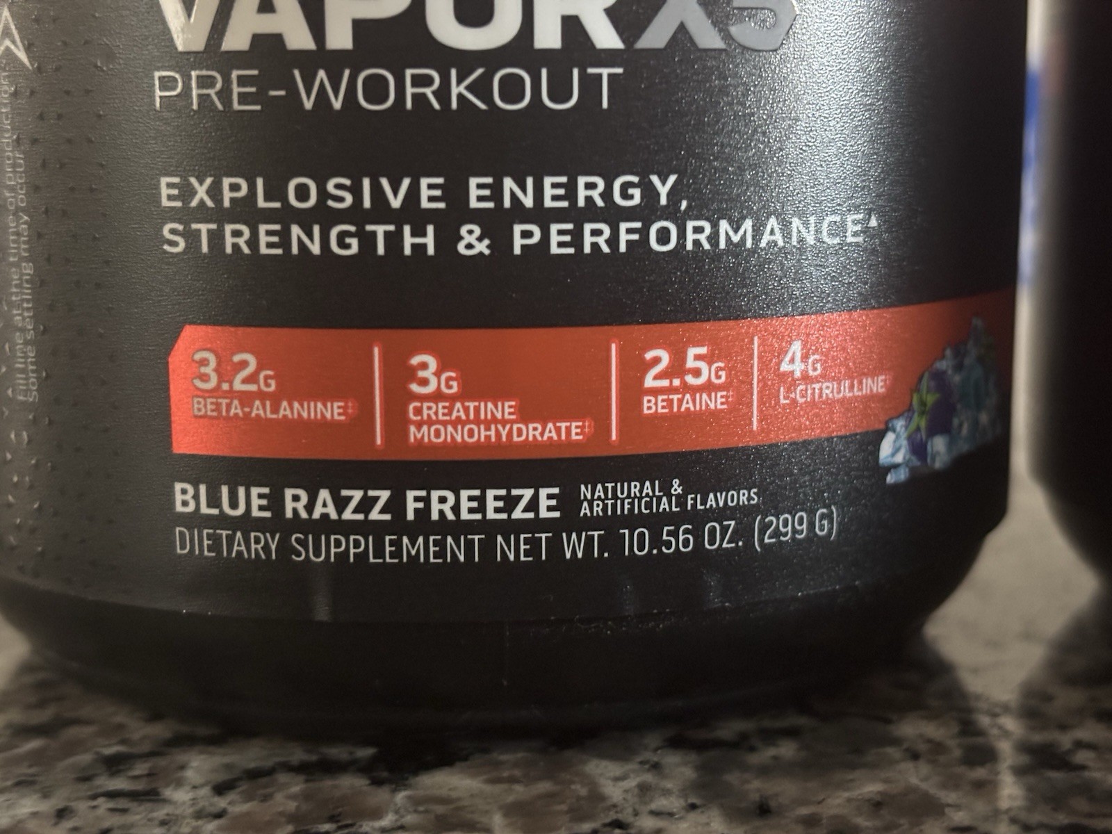MuscleTech VaporX5 Pre-Workout Powder Blue Razz Freeze, Creatine, 10.56 oz. 2×35