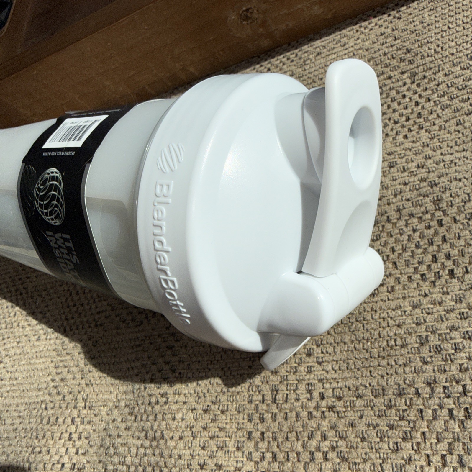 Blender bottle Classic with Loop, white, 28 oz (828 ml) BPA Free nwt