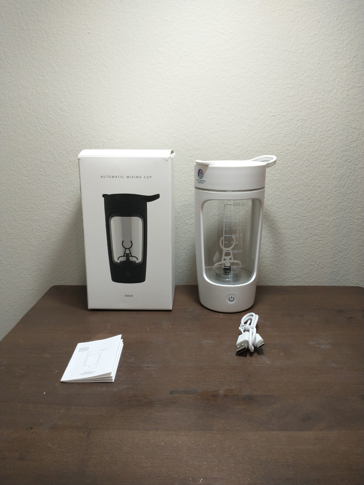 Automatic Mixing Cup, Sport Water Bottle USB Rechargeable, 650 ml White Color