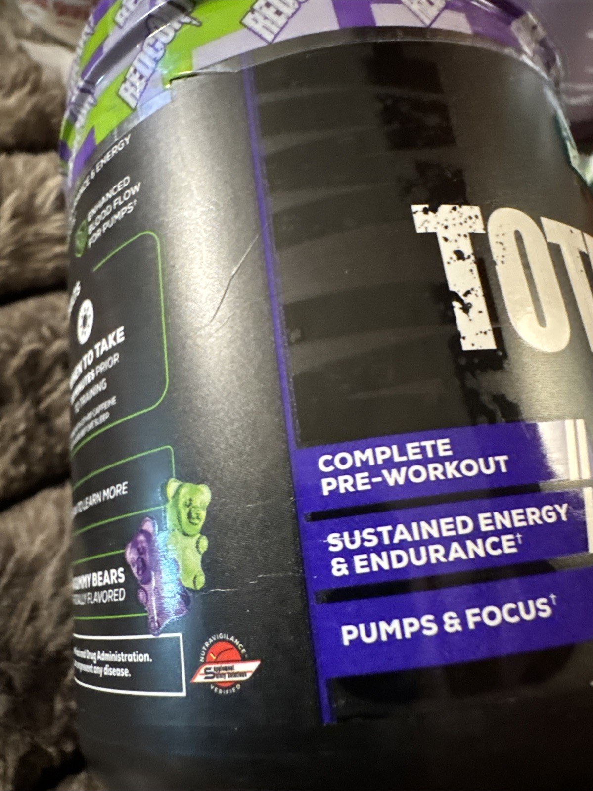 REDCON1 TOTAL WAR, Preworkout, Sour Gummy Bear, 20 Servings Exp 03/27