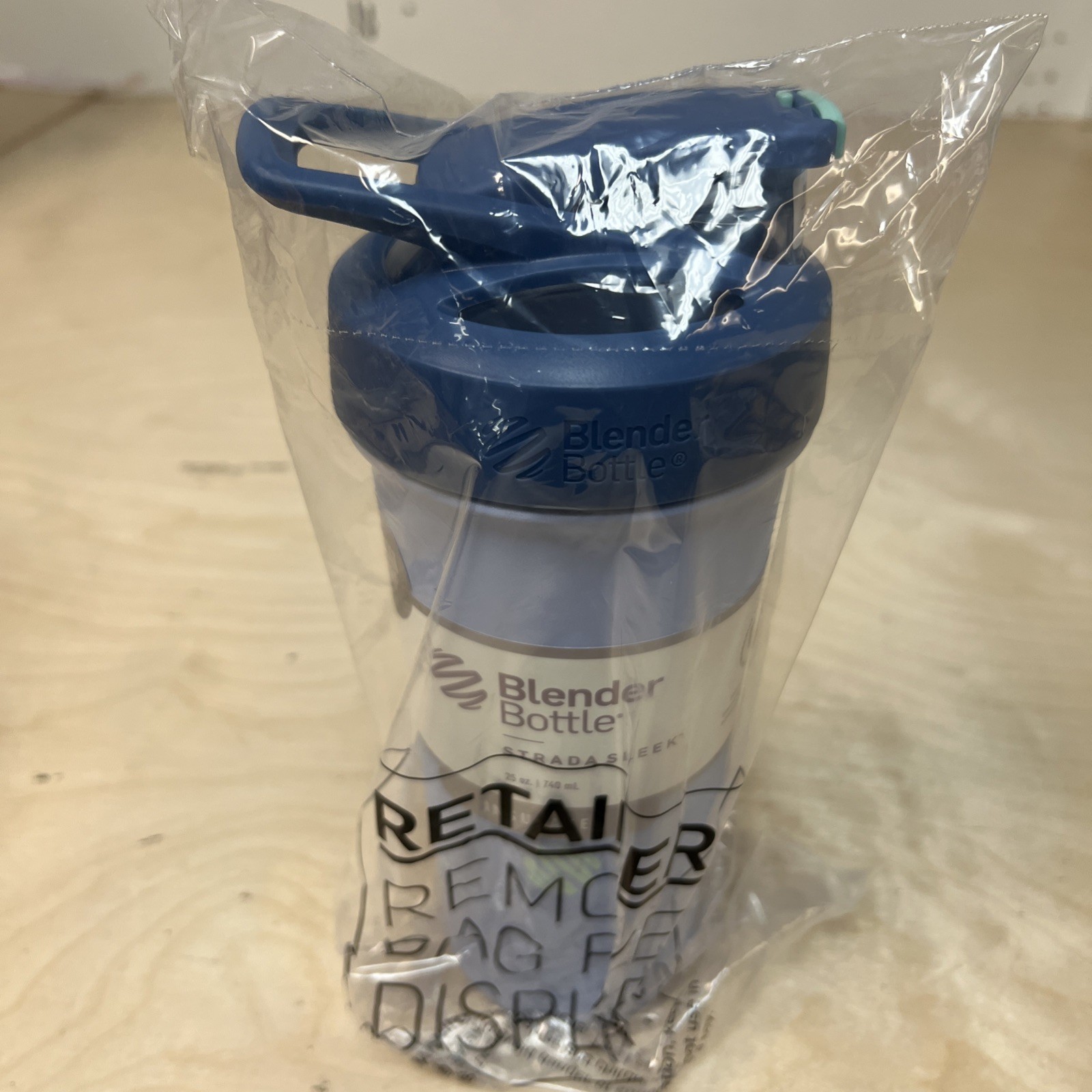 Blender Bottle 25oz Strada Sleek Stainless Steel Tumbler-Cream