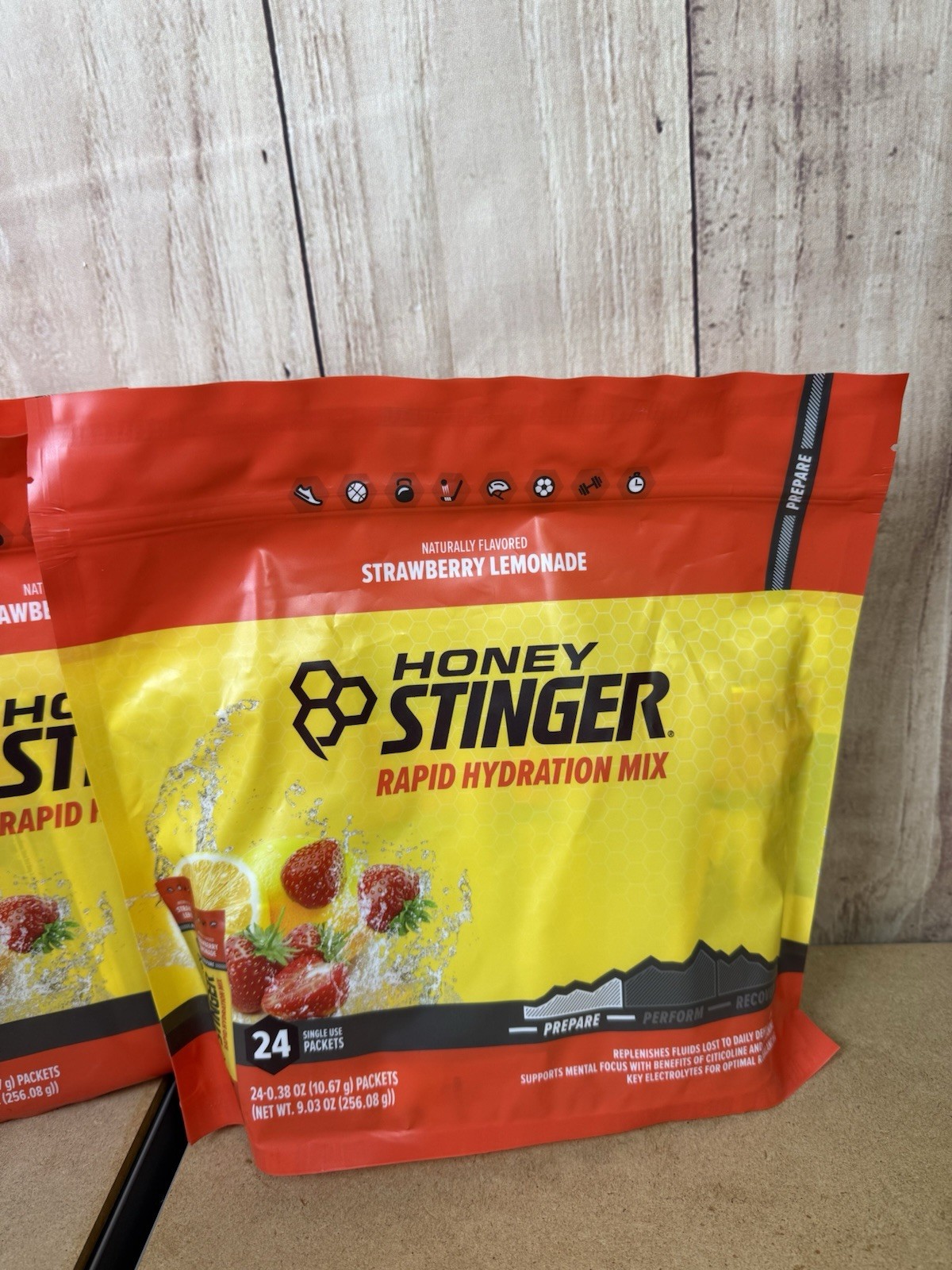 Honey Stinger Rapid Hydration Mix Strawberry Lemonade 3 Packs of 24 Exp 6/15/23