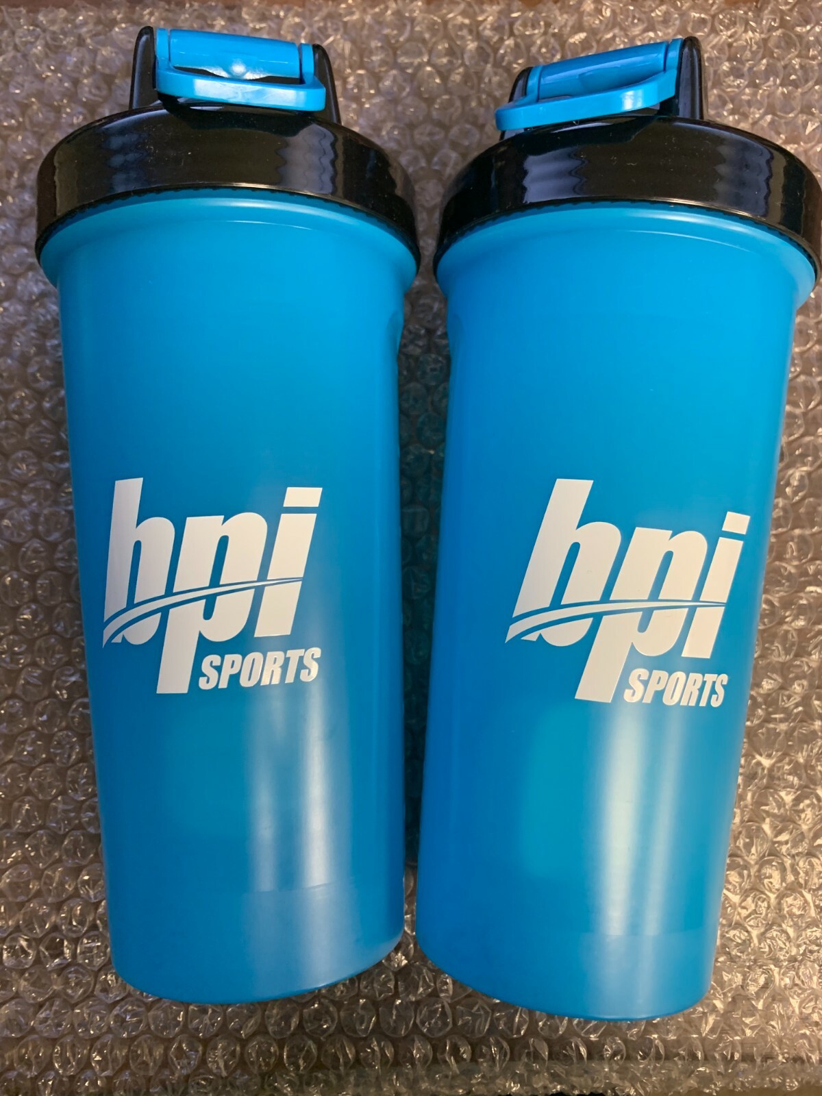 2 x BPI Sports Shaker bottle – 20oz Blue and Black – **Free Shipping**