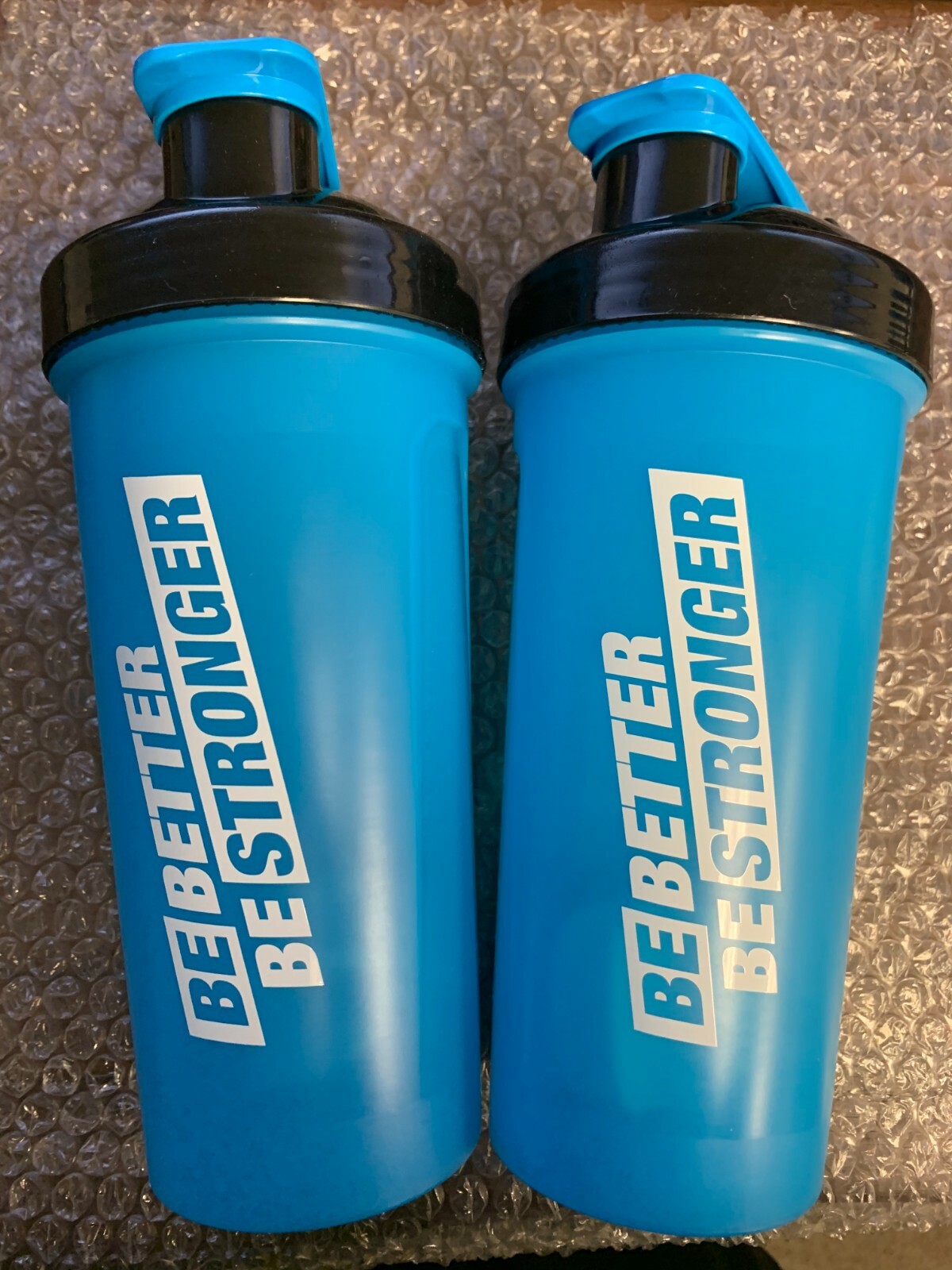 2 x BPI Sports Shaker bottle – 20oz Blue and Black – **Free Shipping**