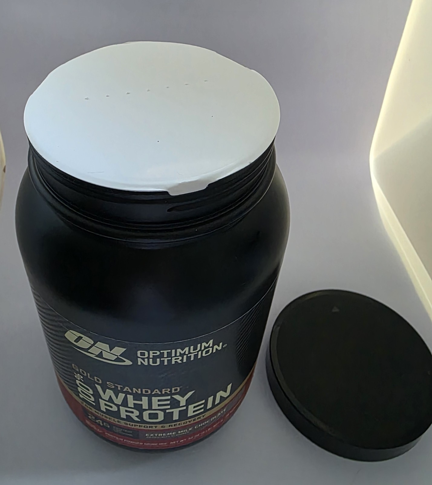 ON Gold Standard 100% Whey Protein Powder Extreme Milk Chocolate 2 lb UNOPEN