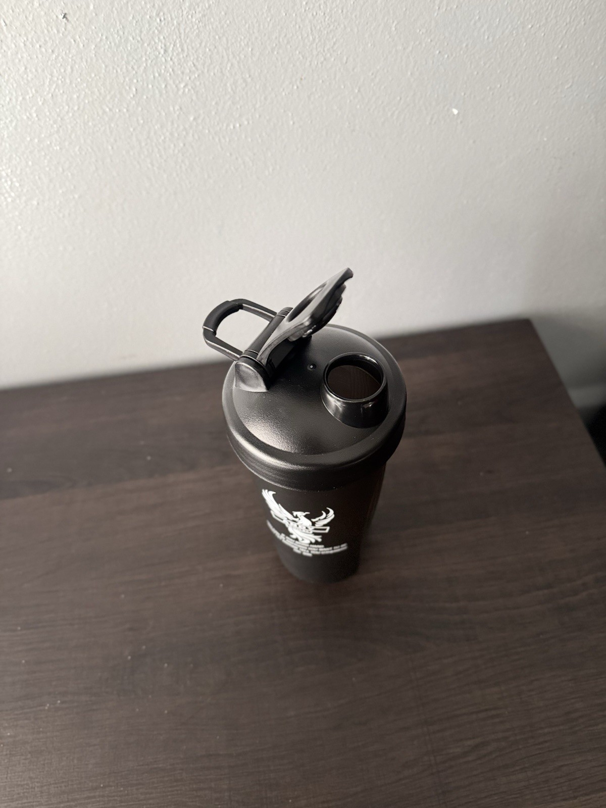 Blender Bottle Classic 20 oz. Shaker Mixer Cup with Loop Top