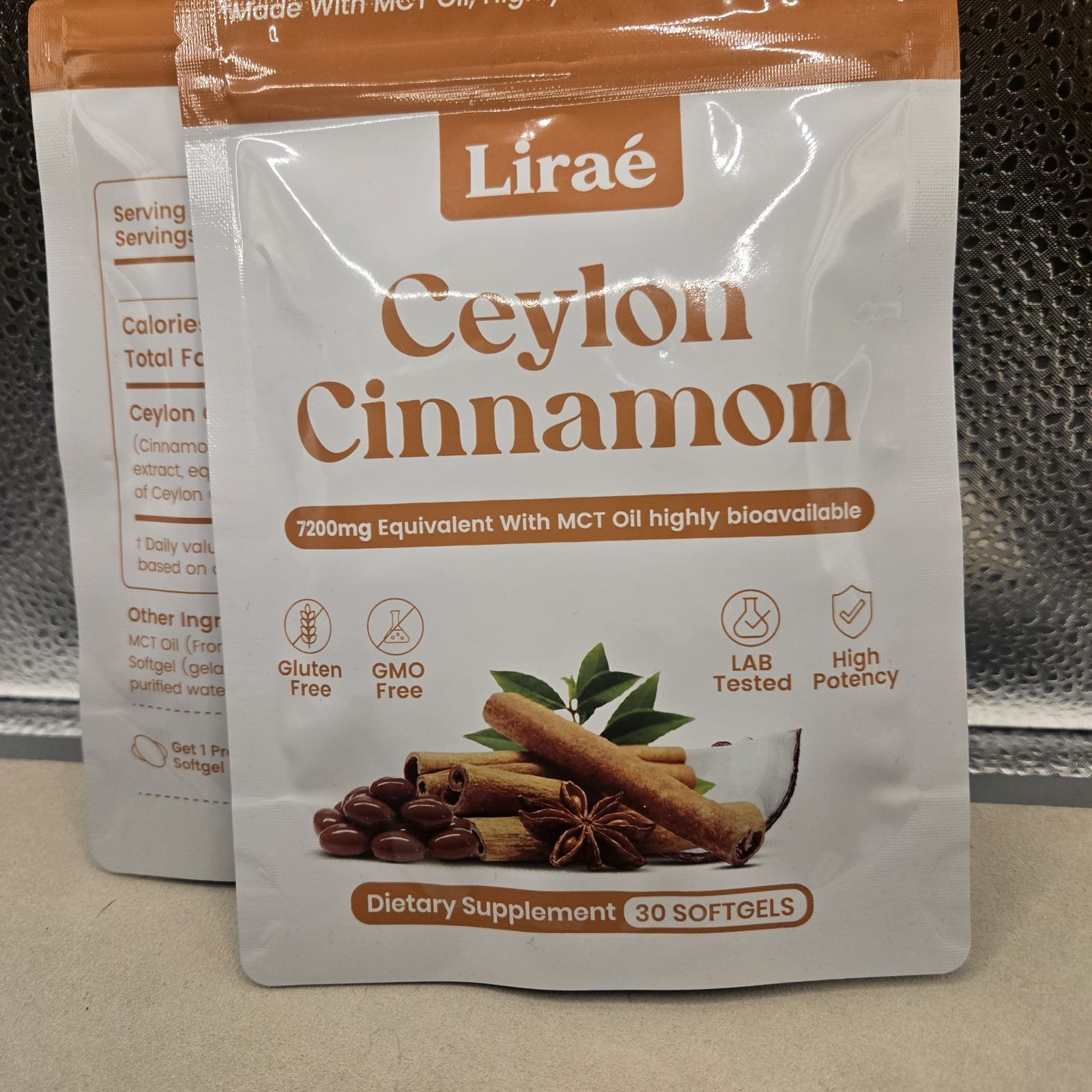 Lirae Ceylon Cinnamon 30 Soft Gel Capsules & MCT Oil 600mg Exp 04/29/28