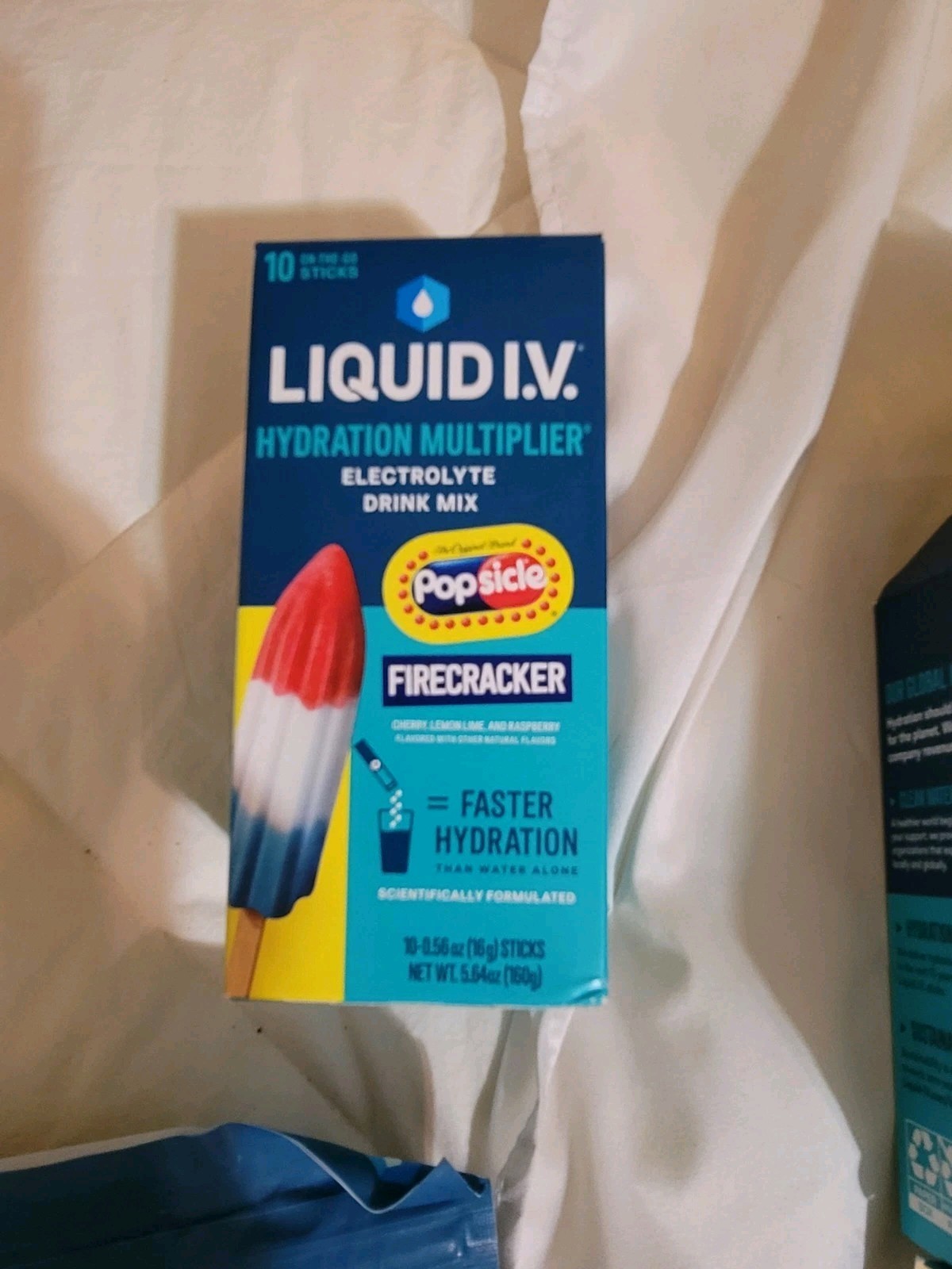 Liquid IV Hydration Multipl Electrolyte Mix ! 66 Packets. Add 16 Oz Water Each