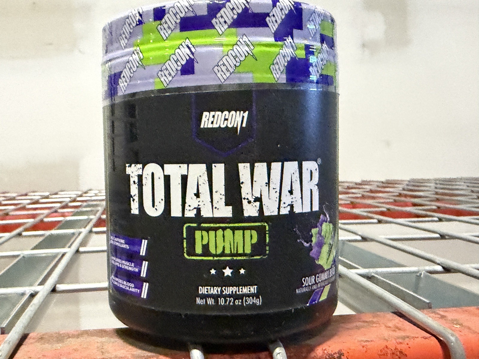 REDCON1 TOTAL WAR PUMP Sour Gummy Bear Stim Free Pre-Workout 30 Serv 2027 EXP